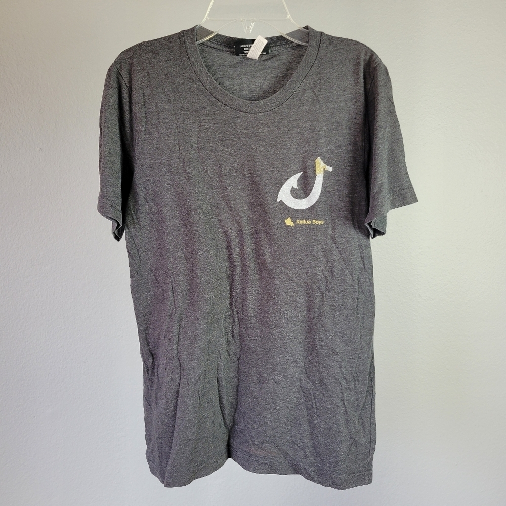KAILUA BOYS // grey Hawaiian fishing hook super soft tee tshirt